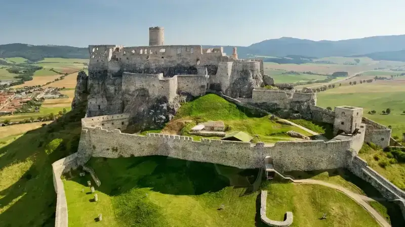 Cestovanie - hrady a zámky na Slovensku: TOP výlety